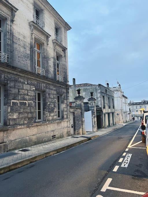 Maison + Parking Prive Au Coeur Angouleme 60M2 Eksteriør billede