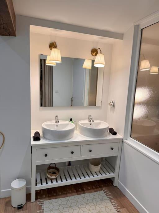 Maison + Parking Prive Au Coeur Angouleme 60M2 Eksteriør billede