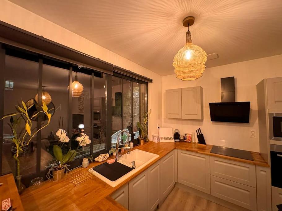 Maison + Parking Prive Au Coeur Angouleme 60M2 Eksteriør billede