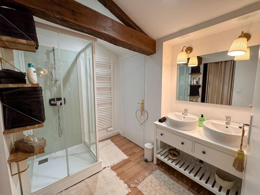 Maison + Parking Prive Au Coeur Angouleme 60M2 Eksteriør billede